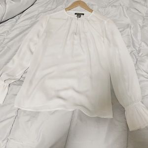 White Suzy Shier formal blouse size xs